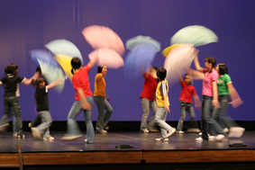 傘ダンスin東海文化センターの写真