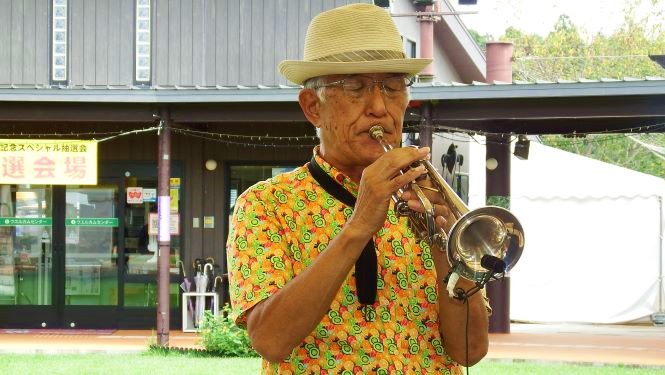 「チャーリー栗原」各種管楽器のマラソン演奏 「チャーリー栗原」各種管楽器のマラソン演奏