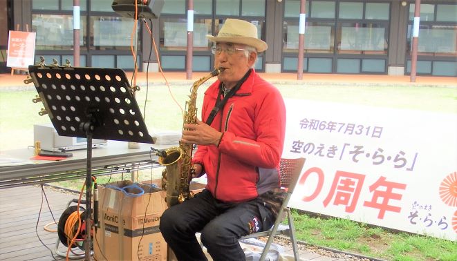 「チャーリー栗原」各種管楽器のマラソン演奏 「チャーリー栗原」各種管楽器のマラソン演奏