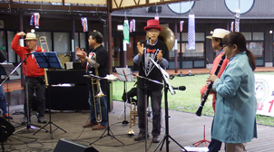 5月6日のステージは【デキシーランブラーズ】でした! 5月6日のステージは【デキシーランブラーズ】でした!