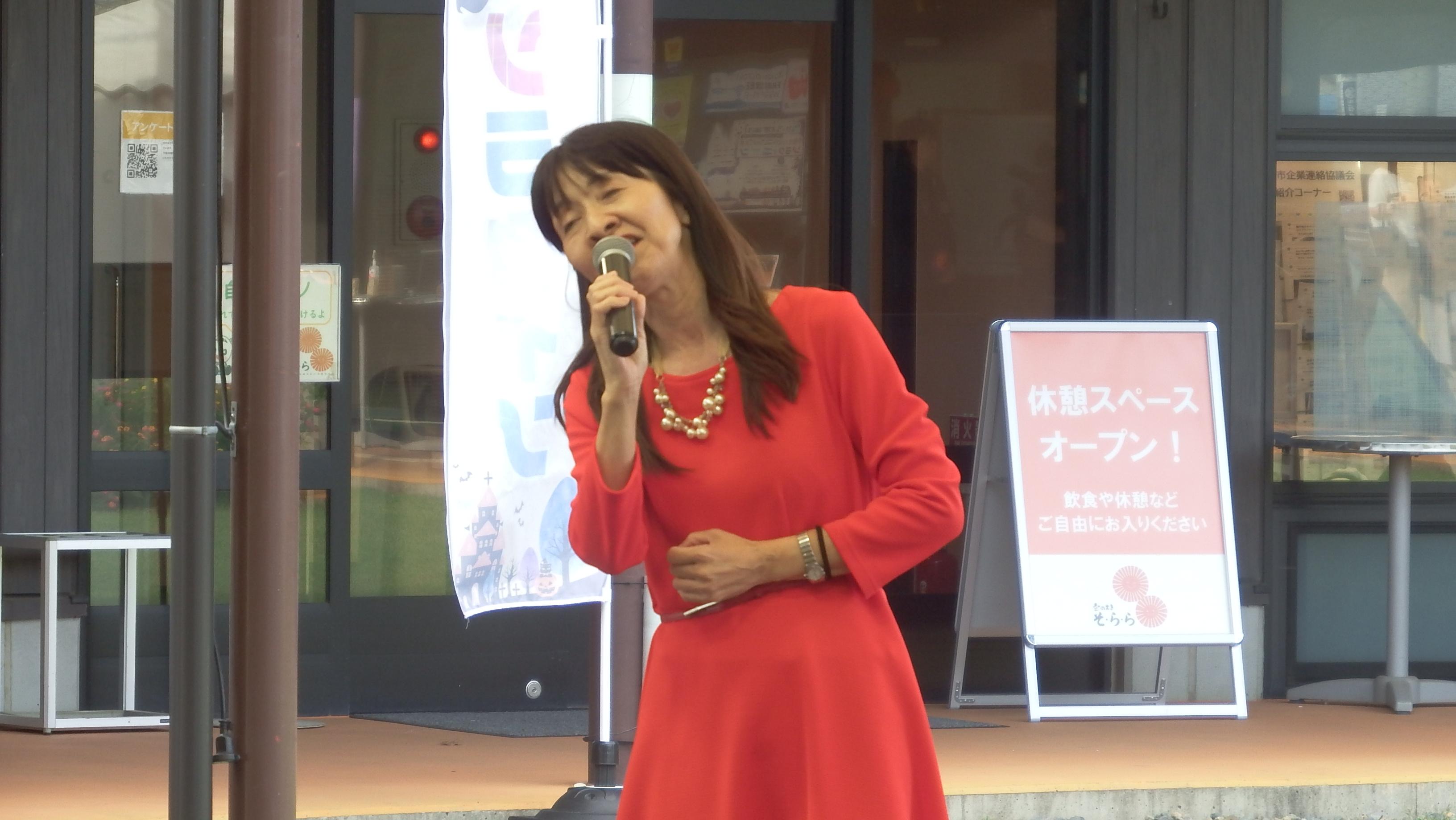 カラオケ楽園出演者写真25 カラオケ楽園出演者写真25