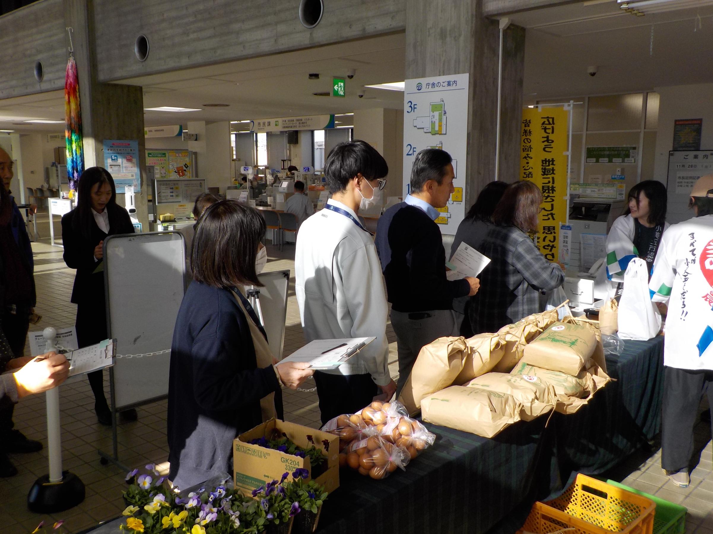 第2回オミタマルシェ開催の様子1 第2回オミタマルシェ開催の様子1