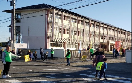 竹原小学校あいさつ運動の様子