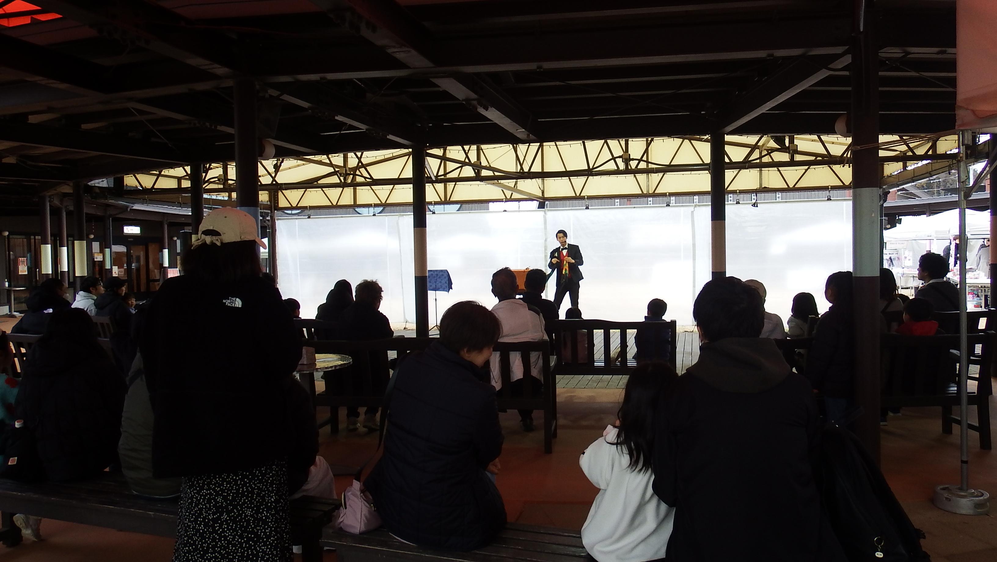 マジシャンアキラ写真2