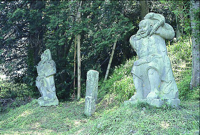 26石造安楽寺仁王像 26石造安楽寺仁王像