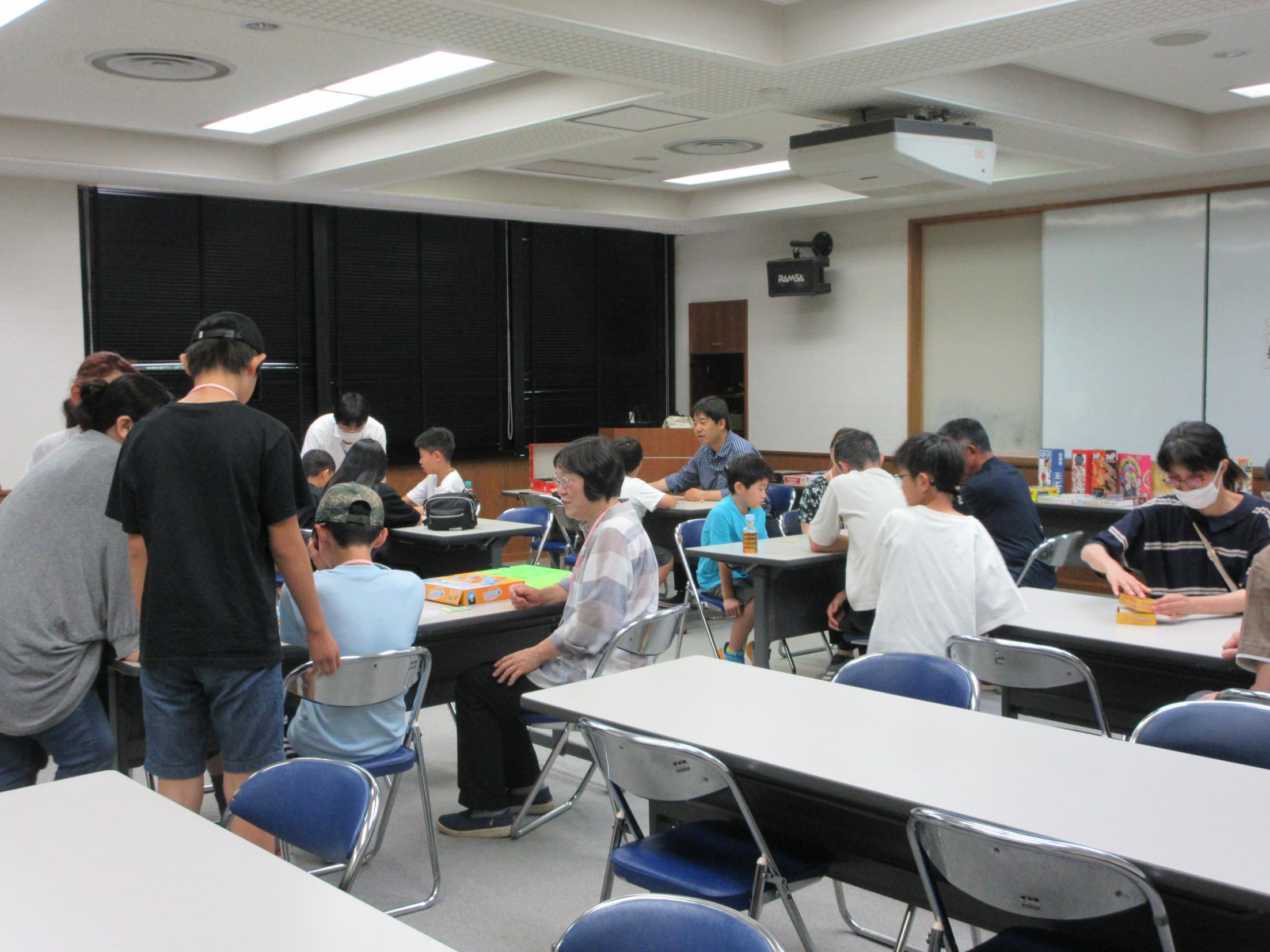 ボードゲーム定例会の全体の様子